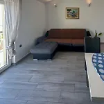 Cozy In Lumbarda With Wifi Apartman *