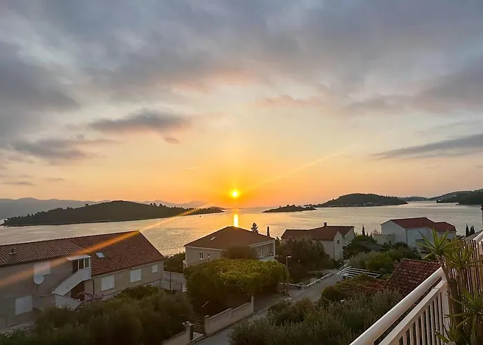 In Lumbarda With House Sea View *