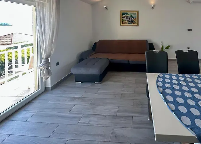 In Lumbarda With House Sea View Apartment *