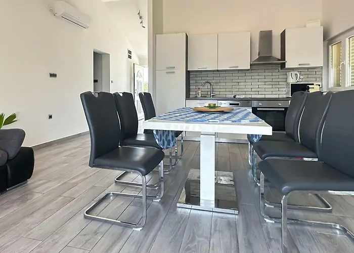 In Lumbarda With House Sea View Apartment *