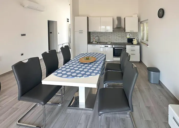 In Lumbarda With House Sea View Appartement