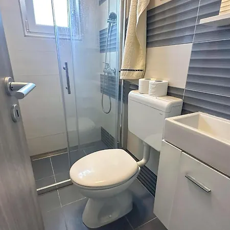 In Lumbarda With House Sea View דירה *