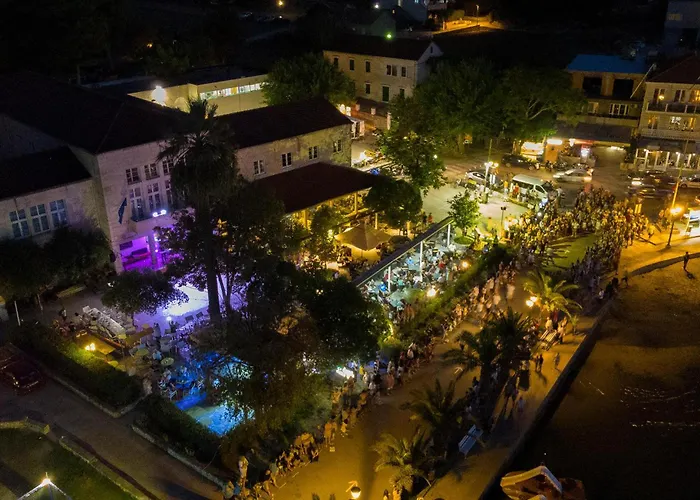 In Lumbarda With House Sea View